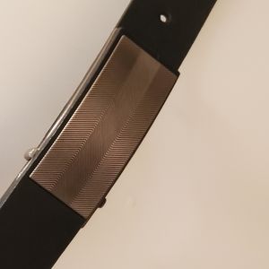 Leather Notched Silver toned Buckle Belt